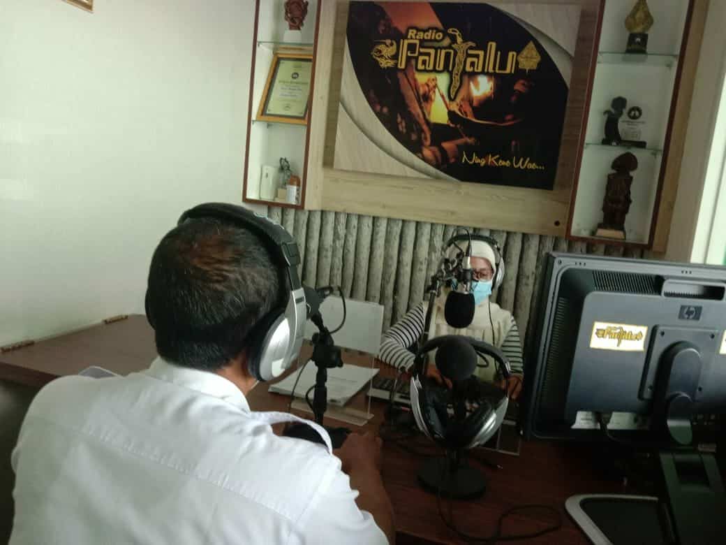BNN Kabupaten Kediri Talk Show di Radio Panjalu FM dangan Tema Hidup 100% Tahun 2021 BNN Kabupaten Kediri Talk Show di Radio Panjalu FM dangan Tema Hidup 100% Tahun 2021