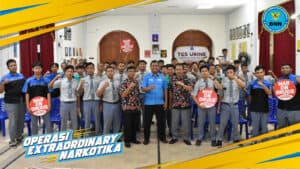EXTRA ORDINARY CRIME SIDAK TES URINE DI SMK CANDA BHIRAWA PARE KEDIRI